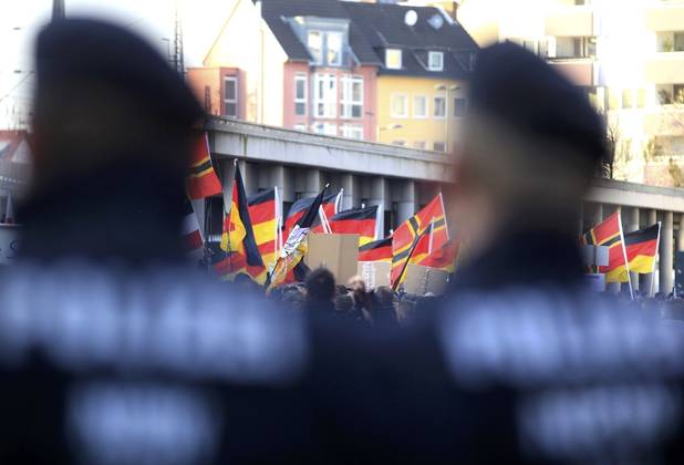 Jesu li novogodišnji spolni napadi  u njemačkim gradovima bili  organizirani?  670x420_Reuters_Pictures-20160109154027-85976900