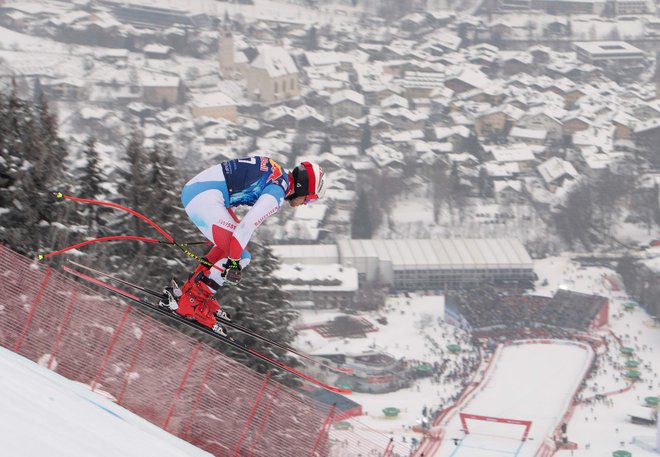 V Kitzbühlu se obetajo rekordne nagrade, zmagovalca smuka in slaloma bosta prejela po 100.000 evrov. FOTO: AFP