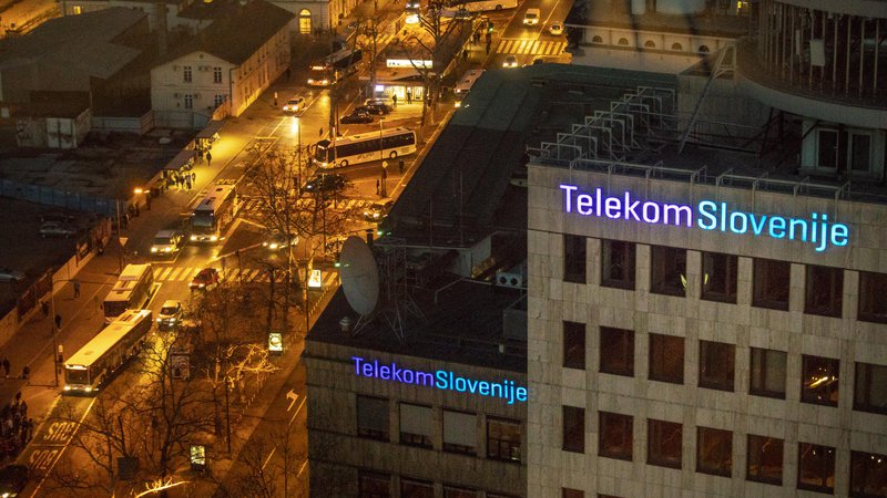 Fotografija: Sodišče je Telekomu za 34-odstotni poslovni delež v družbi Antenna TV SL naložilo 17,595 milijona evrov skupaj z zamudnimi obrestmi ter plačilo stroškov arbitražnega postopka. FOTO: Voranc Vogel/Delo