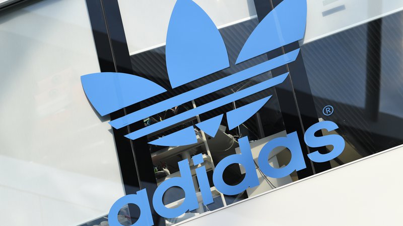 Fotografija: Adidas bo aprila 2020 zaprl proizvodna obrata Speedfactory v Nemčiji blizu Ansbacha in v Atlanti v ameriški zvezni državi Georgia. Foto Reuters