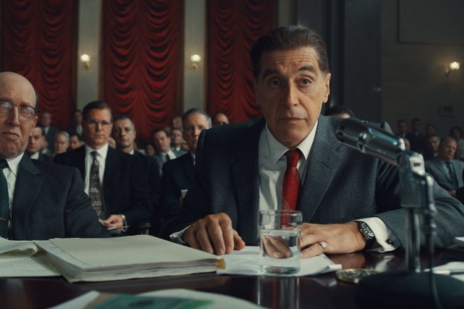 Al Pacino kot vplivni sindikalist Jimmy Hoffa v mafijskem filmu Irec. FOTO: Netflix/promocijsko gradivo