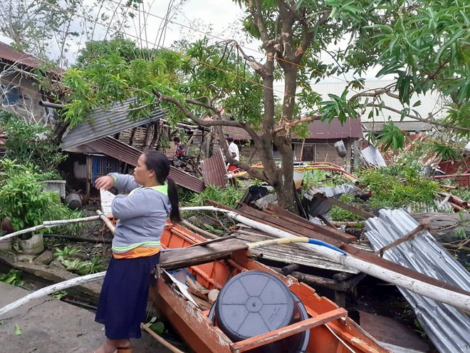 Z otočja poročajo o uničenju in veliki gmotni škodi. FOTO: Reuters