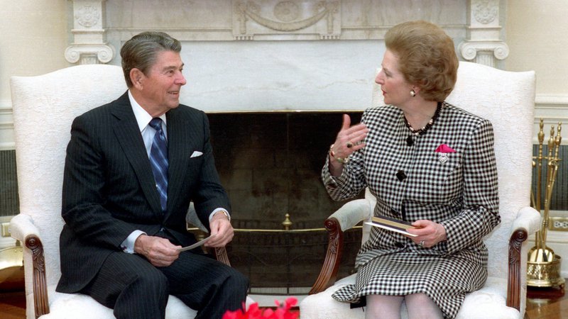 Fotografija: Leta 1988 z ameriškim predsednikom Ronaldom Reaganom v Ovalni pisarni Bele hiše Foto Wikipedija