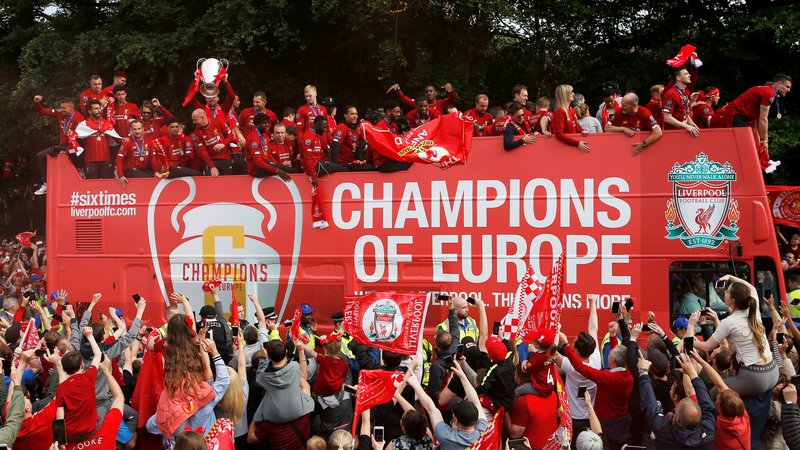 Fotografija: Naslov zmagovalcev v ligi prvakov branijo nogometaši Liverpoola. FOTO: Reuters