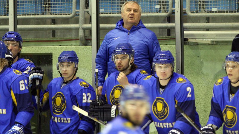 Fotografija: Vladimir Krikunov je na svoji dolgi hokejski poti vodil tudi kazahstansko reprezentanco, s katero je pred sedmimi leti gostoval v Mariboru. FOTO: Tadej Regent/Delo