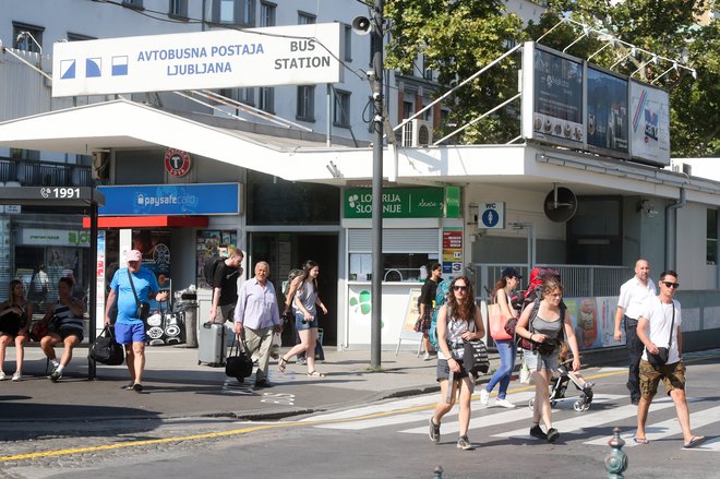 Ljubljansko avtobusno postajo je že zdavnaj povozil čas. FOTO: Marko Feist/Slovenske novice