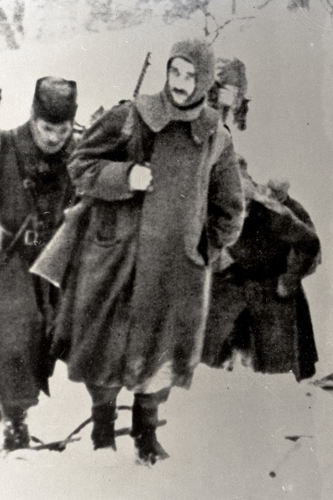 Zadnja Kajuhova fotografija je bila posneta 16. februarja 1944, ubili so ga šest dni pozneje. FOTO: arhiv Muzeja novejše zgodovine Celje