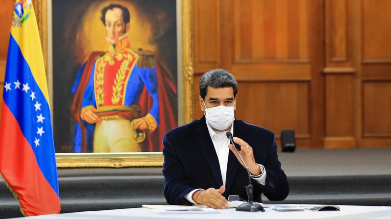 Fotografija: Vlada Nicolása Madura bo morala najti alternativno rešitev za svoje likvidnostne težave. Foto Jhonn Zerpa/Afp