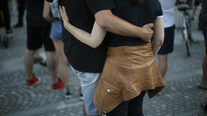 Fotografija: Sledila je stopnja, na kateri ljudje izrazimo željo po pripadanju in ljubezni. FOTO: Jure Eržen/Delo