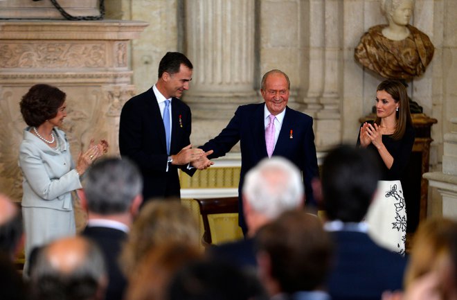Juan Carlos je leta 2014 predal prestol Filipu VI., čeprav je nekoč dejal, da kralj umre in ne abdicira. FOTO: Gerard Julien/AFP