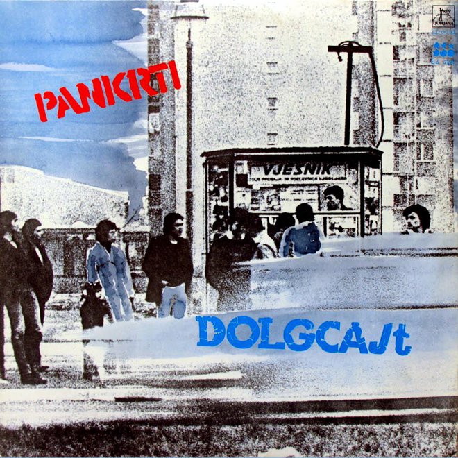 Album <em>Dolgcajt </em>punk skupine Pankrti je izšel na kulturni praznik 8. februarja 1980, s posebno nalepko, da gre za šund. Foto Dušan Arzenšek