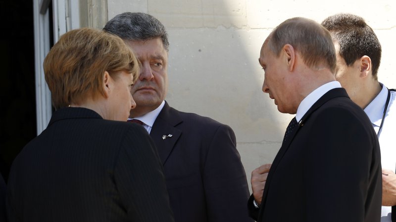 Fotografija: Voditelja sta v telefonskem pogovoru po navedbah Kremlja med drugim razpravljala tudi o konfliktu v vzhodni Ukrajini (fotografija je arhivska). FOTO: Kevin Lamarque/Reuters