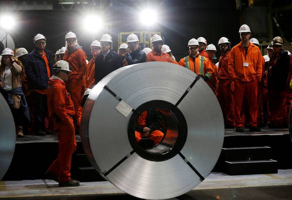 Kanada je že v četrtek udarila nazaj s carinami na uvoz jekla in aluminija iz ZDA. FOTO: Mark Blinch/Reuters