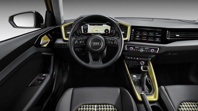 V notranjosti je vse prilagojeno čim boljši vozniški izkušnji. FOTO: Audi