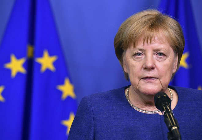 Osnovni namen današnjega vrha naj bi bil pomagati Angeli Merkel pri reševanju domače migracijske krize. FOTO: Geert Vanden Wijngaert/Ap