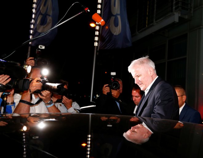Horst Seehofer bo ostal notranji minister. FOTO: Reuters