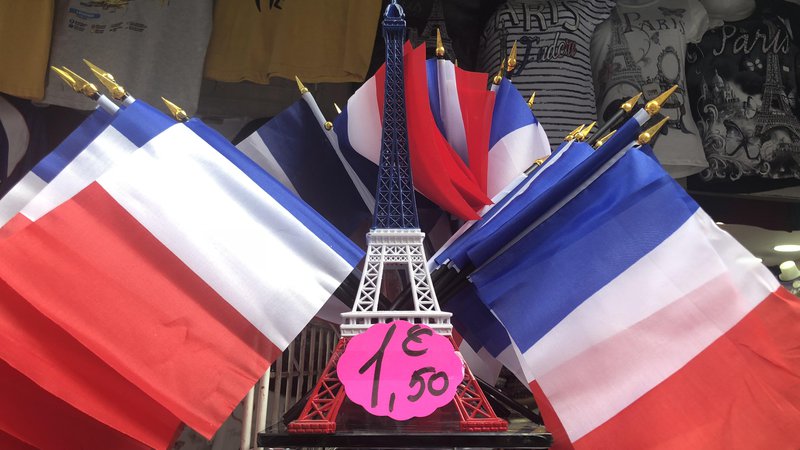 Fotografija: Današnji utrinki iz Pariza. Foto Mimi Podkrižnik