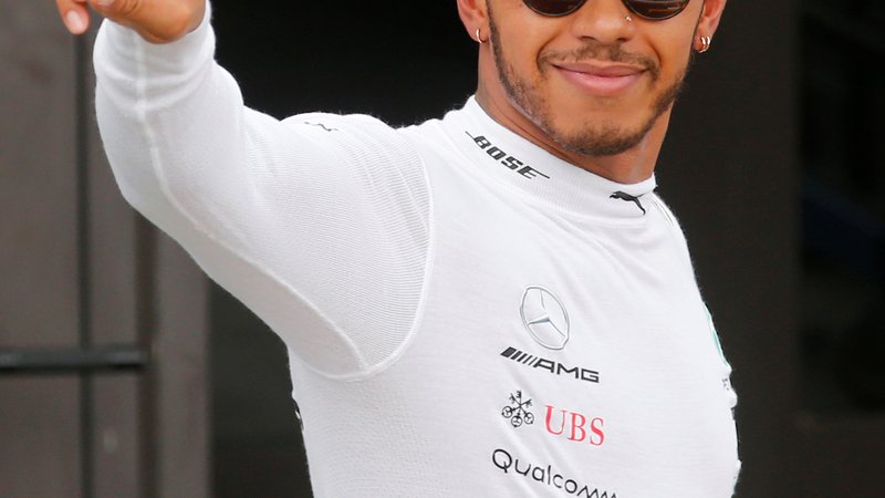 Fotografija: Lewis Hamilton naj bi v naslednjih dveh sezonah skupaj zaslužil več kot 100 milijonov evrov in bo najbolje plačani športnik na svetu. Foto: Reuters