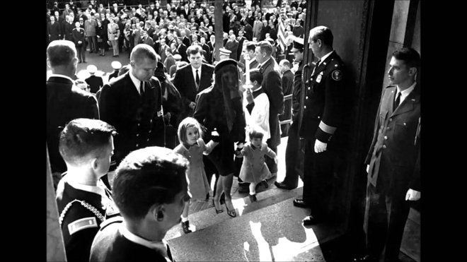 Pogreb najmlajšega ameriškega predsednika se je vpisal v zgodovino.<br />
Foto Wikipedija