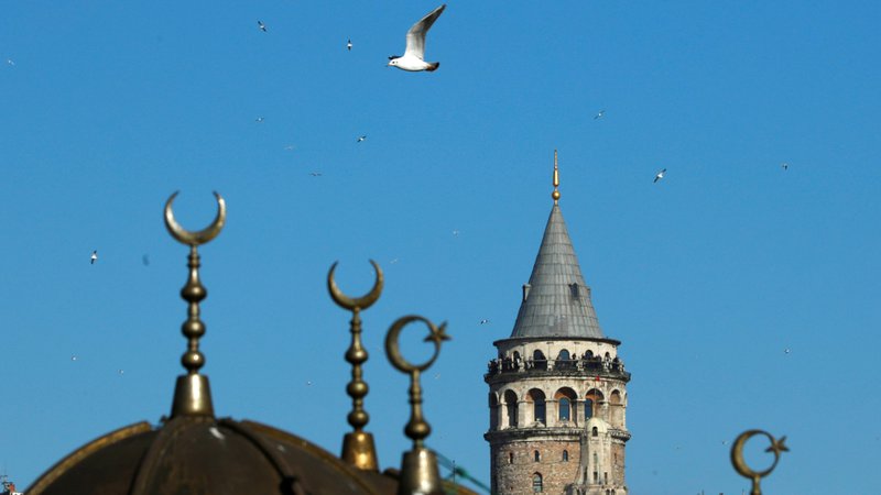 Fotografija: V drugem kvartalu letos je Turčija ustvarila sedem milijard dolarjev prihodkov iz turizma, kar je za 30 odstotkov več kot v istem času lani. FOTO: Reuters