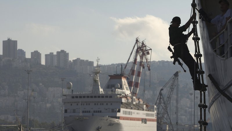 Fotografija: Pirati najpogosteje napadajo svoje žrtve v pristaniščih ali pa v teritorialnih vodah. FOTO: Reuters