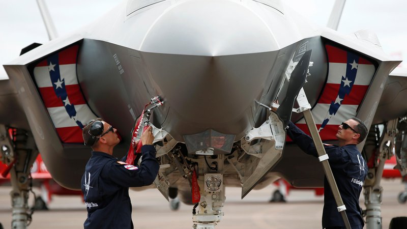 Fotografija: Belgijski projekt zamenjave dotrajanih letal F-16 z ameriškimi lovci F-35 velja za pogodbo stoletja. FOTO: Reuters