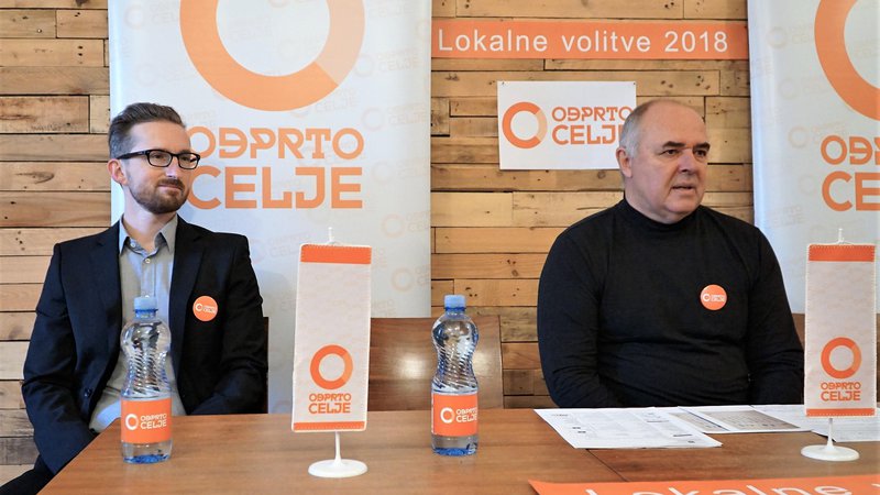 Fotografija: Karel Šrot iz Odprtega Celja in desno Sandi Sendelbah, kandidat Odprtega Celja za župana MO Celje. FOTO: Brane Piano