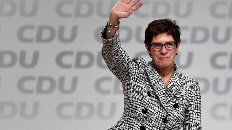 Fotografija: Nekdanja posarska ministrska premierka je povedala, da je kot mladenka vstopila v CDU zato, ker je ta stranka ohranila svojo usmeritev v težkih časih. FOTO: Fabian Bimmer/Reuters