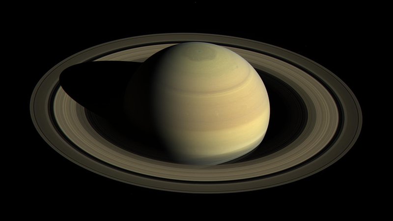 Fotografija: Saturn kot ga je aprila 2016 posnela sonda Cassini. Sonda je bila od planeta oddaljena tri milijone kilometrov. FOTO: NASA/JPL-Caltech/Space Science Institute 