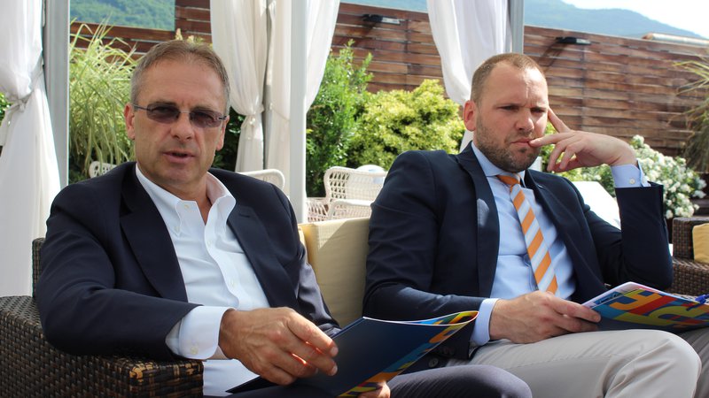 Fotografija: Nekdanja predsednik uprave Hita Janez Mlakar in član uprave Tevž Korent. FOTO: Blaž Močnik