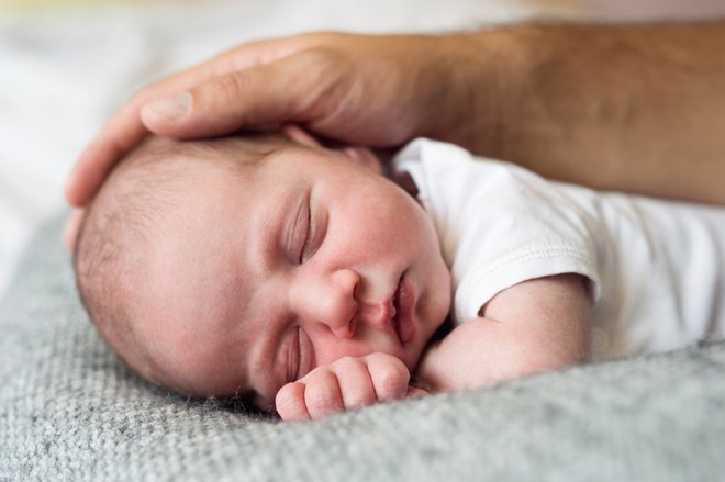 Raziskovalna ekipa je ugotovila, da je vpliv na spanje po rojstvu prvega otroka trajal najdlje od vseh nadaljnjih otrok pri obeh starših. FOTO: Thinkstock