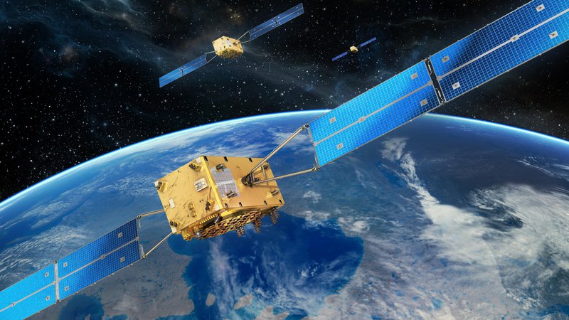 Fotografija: Konstelacijo Galilea bo sestavljalo 24 satelitov in še šest rezervnih, prvega so utirili leta 2011, trenutno pa jih nad nami leti 26. Foto Esa
