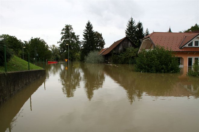 Brežičani še pomnijo svoje mesto pod vodo v letu 2010. Foto Arhiv Občina Brežice