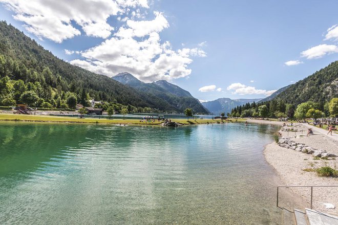 Achensee je eno najbolj priljubljenih kopaliških jezer v Avstriji. Foto: Achensee Tourismus