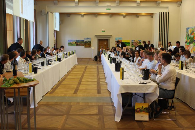 Briški vinarji so prvič svoje rebule predstavili vinskim piscem, kritikom in urednikom iz Slovenije in tujine leta 2017. Master Class je namenjen predstavitvi zgodovine rebule in poglobljeni diskusiji o vplivu terroirja na širino rebule, ki