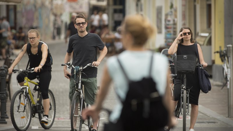 Fotografija: Ljubljana bo v tednu mobilnosti največ pozornosti namenila kolesarjem. FOTO: Jure Eržen