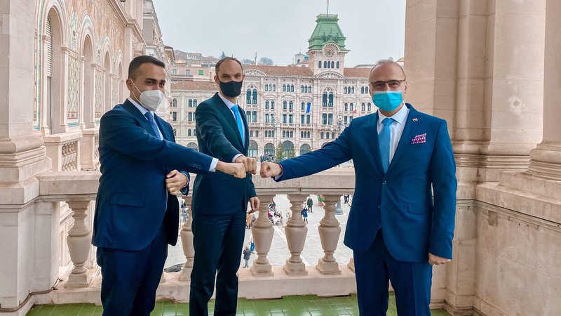 Fotografija: Zunanjim ministrom Hrvaške, Slovenije in Italije v Trstu ni uspelo nadgraditi svojega sodelovanja s podpisom skupne izjave. FOTO: MZZ