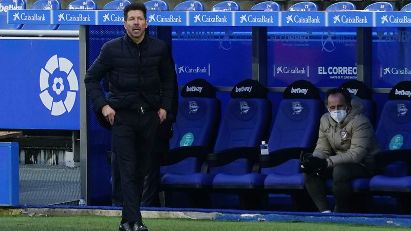 Fotografija: Diego Simeone je po presenetljivem slovesu namignil, da ga v prihodnji sezoni mogoče ne bo več v klubu. FOTO: Vincent West/Reuters