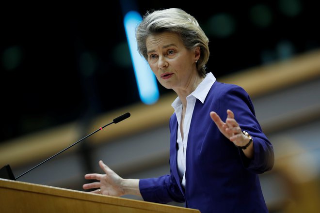 Predsednica Evropske komisije Ursula von der Leyen ne sprejema zlahka zaostankov pri dobavi cepiv. FOTO:Reuters