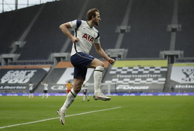 Napadalec Harry Kane je nepogrešljivi del ekipe Tottenhama. FOTO: Matt Dunham/Reuters