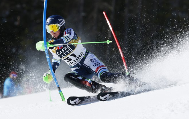 Pri 23 letih Andreja Slokar ni več mlada, a je Ajdovka s slalomskim dosežkom kariere, 5.mestom, na svetovnem prvenstvu pokazala, da je pred njo lahko lepa prihodnost. FOTO: Denis Balibouse/Reuters