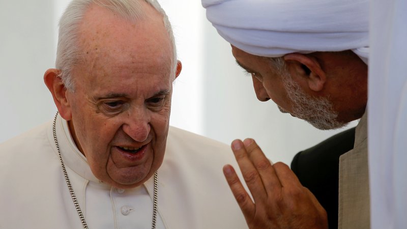 Fotografija: Papež Frančišek v mestu Ur. FOTO: Thaier Al-sudani/Reuters