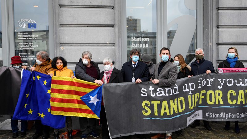 Fotografija: Katalonija in evropska demokracija.  
Foto: John Thys/Afp