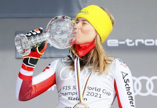 Katharina Liensberger je potrdila, da je ta čas najboljša slalomistka na svetu. FOTO: Denis Balibouse/Reuters