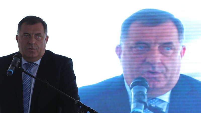 Fotografija: Milorad Dodik si želi mirnega razpada BiH. FOTO: Tomi Lombar/Delo