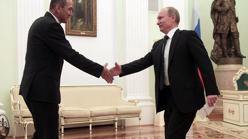 Fotografija: Janez Janša je Kremelj obiskal novembra 2012. Takrat ga je Vladimir Putin na srečanje pustil čakati dobri dve uri. FOTO: Maxim Shipenkov/AFP