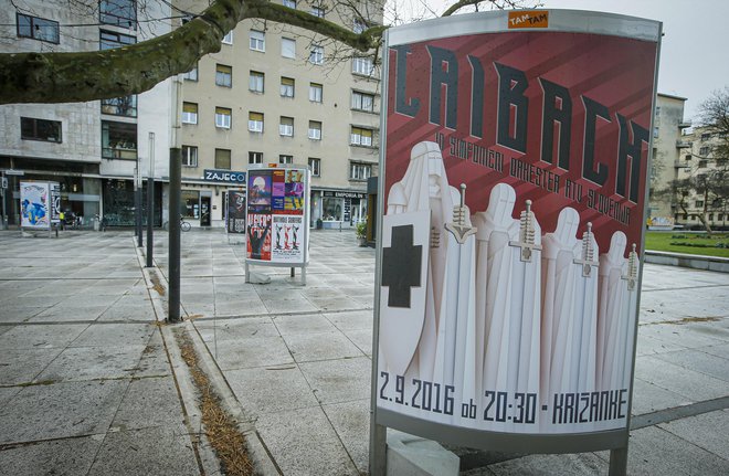 <em>Laibach</em>, Križanke, 2016, oblikovalec Matjaž Komel, naročnik Laibach
