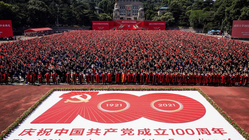 Fotografija: Teden velikega slavja se je začel z napovedmi slovesnosti ob stoletnici partije, ki ima več kot 92 milijonov članov. FOTO: AFP