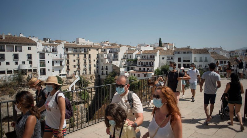 Fotografija: Turistična industrija  v Uniji letos opaža boljše rezultate kot lani, kar je pripomoglo k okrevanju v državah, kot je tudi Španija. FOTO: Jorge Guerrero/AFP