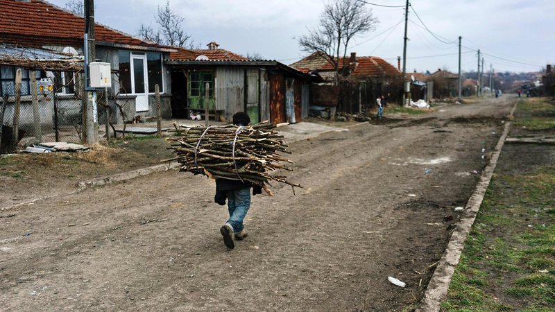 Fotografija: Bolgari so v 2020 dosegli porabo na prebivalca za 39 odstotkov pod povprečjem EU, to je najnižjov EU, in imeli tudi najnižjo minimalno plačo v EU. FOTO: Dimitar Dilkoff/Afp